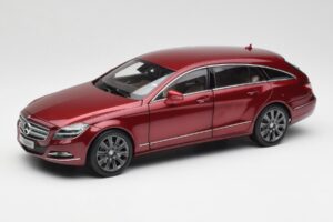 Mercedes CLS Shooting Brake X218 Thulite Rød Norev 1:18 B66960116 Metal