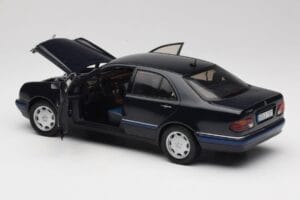 Mercedes E-Class W210 E320 Sort Sun Star 1:18 1151 Metal — billede 5 af 8