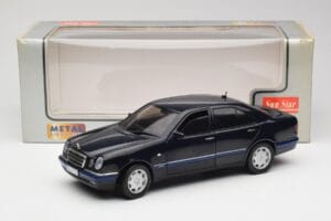 Mercedes E-Class W210 E320 Sort Sun Star 1:18 1151 Metal — billede 8 af 8