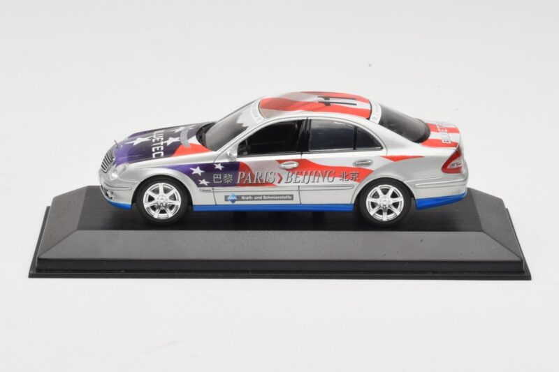 Mercedes E-Class W211 #11 Bluetec Paris-Beijing 2006 Minichamps 1:43 B66962267-R Metal