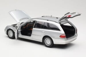 Mercedes E320 T-Modell S210 Elegance Sølv Kyosho 1:18 B66962166 Metal — billede 5 af 8