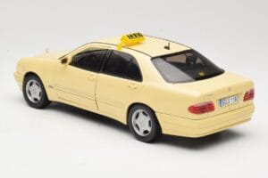 Mercedes E320 W210 Taxi Sun Star 1:18 1160 Metal — billede 7 af 8