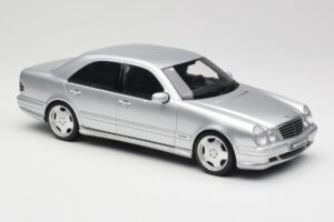 Mercedes E55 AMG W210 Brilliant Silver Otto 1:18 OT459 Resin — billede 4 af 6