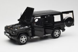 Mercedes G 500 W463 Sort Dealer Edition AUTOart 1:18 B66962143 Metal — billede 2 af 8