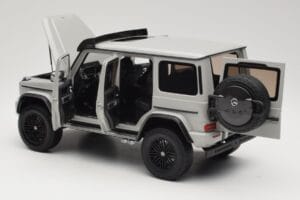 Mercedes G 63 AMG 4x4 Squared Arabian Grey Almost Real 1:18 820829 Metal — billede 5 af 8