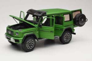 Mercedes G 63 AMG 4x4 Squared Green Hell Magno Almost Real 1:18 820821 Metal — billede 2 af 8