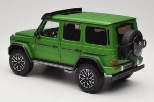 Mercedes G 63 AMG 4x4 Squared Green Hell Magno Almost Real 1:18 820821 Metal — billede 7 af 8