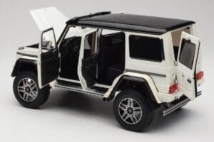 Mercedes G 63 AMG 4x4 Squared Polar White Almost Real 1:18 820203 Metal — billede 5 af 8