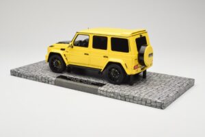 Mercedes Brabus 850 6.0 Widestar G63 W463 Electric Beam Yellow Minichamps 1:18 107032402 Metal — billede 5 af 6