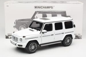 Mercedes G-Class G 500 W463A Diamond White Metallic Minichamps 1:18 113037111 Metal — billede 8 af 8