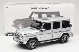 Mercedes G-Class G 500 W463A Iridium Silver Metallic Minichamps 1:18 113037112 Metal — billede 8 af 8