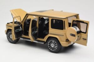 Mercedes G-Class G 500 W463A Solarbeam Yellow Metallic Minichamps 1:18 113037108 Metal — billede 5 af 8