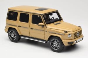 Mercedes G-Class G 500 W463A Solarbeam Yellow Metallic Minichamps 1:18 113037108 Metal — billede 6 af 8