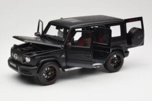Mercedes G-Class G63 AMG W463A Matt Black Minichamps 1:18 110037064 Metal — billede 2 af 8