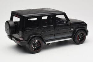 Mercedes G-Class G63 AMG W463A Matt Black Minichamps 1:18 110037064 Metal — billede 3 af 8
