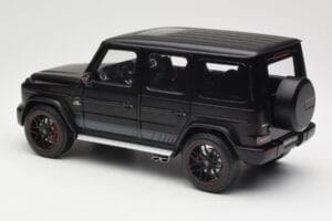 Mercedes G-Class G63 AMG W463A Matt Black Minichamps 1:18 110037064 Metal — billede 7 af 8