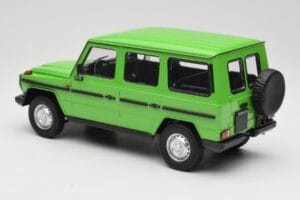 Mercedes G-Class W460 LWB Grøn Minichamps 1:18 155038101 Metal — billede 5 af 6
