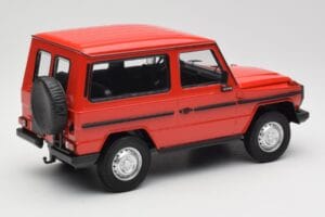 Mercedes G-Class W460 SWB Rød Minichamps 1:18 155038002 Metal — billede 2 af 6