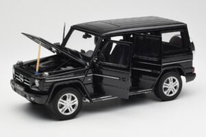 Mercedes G500 W463 Sort AUTOart 1:18 76216 Metal — billede 2 af 8