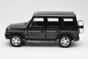 Mercedes G500 W463 Sort AUTOart 1:18 76216 Metal — billede 4 af 8