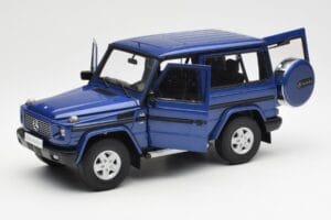Mercedes G500 W463 SWB Blå AUTOart 1:18 76114 Metal — billede 2 af 8