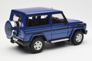 Mercedes G500 W463 SWB Blå AUTOart 1:18 76114 Metal — billede 3 af 8