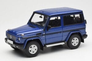Mercedes G500 W463 SWB Blå AUTOart 1:18 76114 Metal