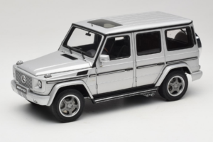 Mercedes G55 AMG W463 Sølv AUTOart 1:18 76247 Metal