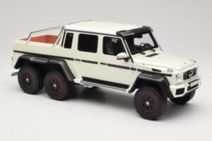 Mercedes AMG G63 6x6 W463 Hvid GT Spirit 1:18 GT100 Resin — billede 4 af 6