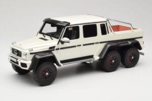Mercedes AMG G63 6x6 W463 Hvid GT Spirit 1:18 GT100 Resin
