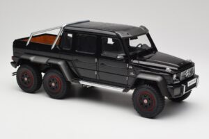 Mercedes AMG G63 W463 6x6 Gloss Sort AUTOart 1:18 76306 Komposit — billede 6 af 8