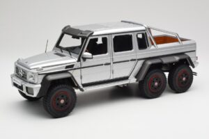 Mercedes AMG G63 W463 6x6 Iridium Sølv AUTOart 1:18 76301 Komposit