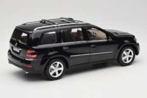 Mercedes GL X164 Obsidian Black Minichamps 1:18 B66962334 Metal — billede 3 af 8