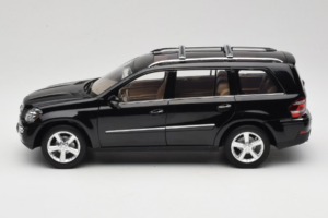 Mercedes GL X164 Obsidian Black Minichamps 1:18 B66962334 Metal — billede 4 af 8