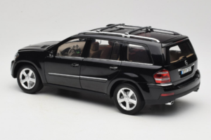 Mercedes GL X164 Obsidian Black Minichamps 1:18 B66962334 Metal — billede 7 af 8