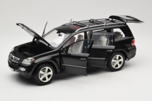Mercedes GL X164 Period Brown Minichamps 1:18 B66962336 Metal — billede 2 af 8