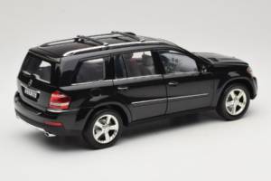 Mercedes GL X164 Period Brown Minichamps 1:18 B66962336 Metal — billede 3 af 8