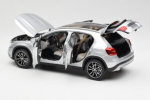 Mercedes GLA X156 Polar Sølv Metallic Norev 1:18 B66960267 Metal — billede 5 af 8
