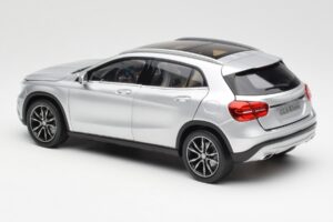 Mercedes GLA X156 Polar Sølv Metallic Norev 1:18 B66960267 Metal — billede 7 af 8