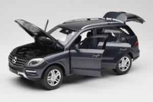Mercedes M-Class W164 Grey Metallic Minichamps 1:18 100030100 Metal — billede 2 af 8
