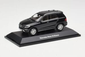 Mercedes M-Class W166 Obsidian Black Metallic Minichamps 1:43 B66960060 Metal — billede 2 af 4