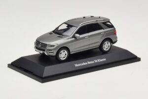 Mercedes M-Class W166 Palladium Silver Metallic Minichamps 1:43 B66960061 Metal — billede 2 af 4
