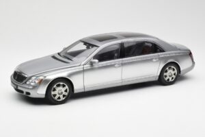 Maybach 62 LWB Himalaya Sølv Dealer Edition AUTOart 1:18 B66962178 Metal