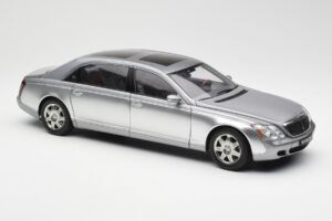 Maybach 62 LWB Himalaya Sølv Dealer Edition AUTOart 1:18 B66962178 Metal — billede 6 af 8