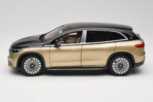 Mercedes Maybach EQS 680 V297 Beige NZG 1:18 B66960592 Metal — billede 4 af 8