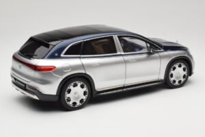 Mercedes Maybach EQS 680 V297 Blå NZG 1:18 1060/23 Metal — billede 3 af 8