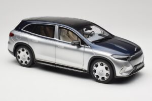 Mercedes Maybach EQS 680 V297 Blå NZG 1:18 1060/23 Metal — billede 6 af 8