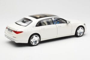 Mercedes Maybach S680 4Matic X223 Diamond Hvid Norev 1:18 183918 Metal — billede 3 af 8
