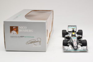 Mercedes MGP W01 #4 N. Rosberg Mercedes GP Showcar 2010 Minichamps 1:18 150100074 Metal — billede 6 af 7