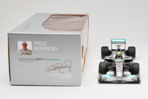 Mercedes MGP W02 #8 N. Rosberg Mercedes GP Showcar 2011 Minichamps 1:18 110110078 Metal — billede 6 af 7